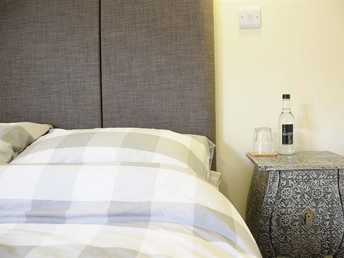 The Partridge Inn Wine Bar & Restaurant Wallingford Dış mekan fotoğraf